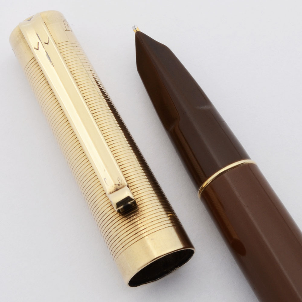Eversharp Fifth Avenue Fountain Pen (1943-45) - Brown, Gold Filled